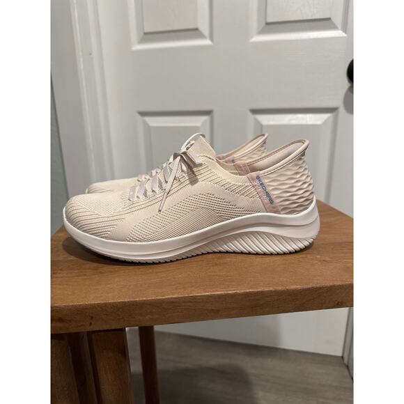 Skechers Slip-ins: Ultra Flex 3.0 Women's Size 10 Cream & Pink - Picture 1 of 11
